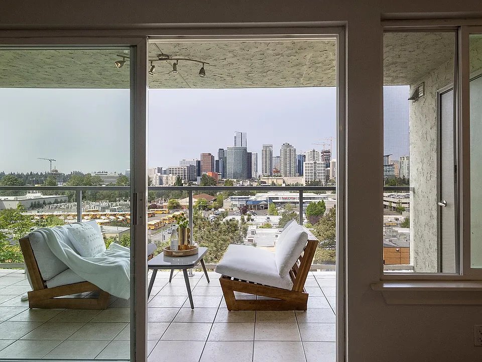 Building Photo - 701 122nd Ave NE