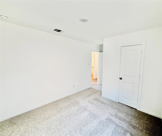 Building Photo - 449 Jones Bch Ln