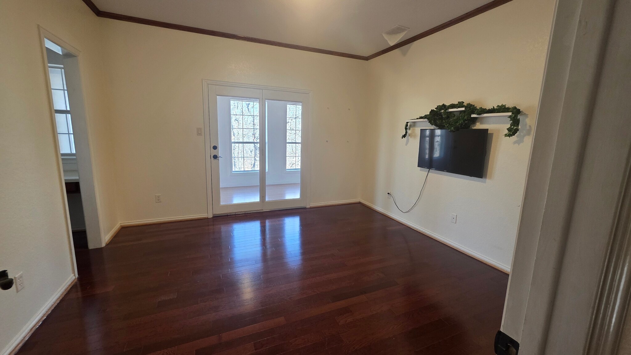 Building Photo - 500 Brooks Ct