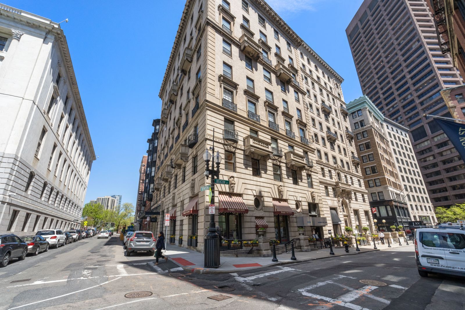 Building Photo - 21 Beacon St