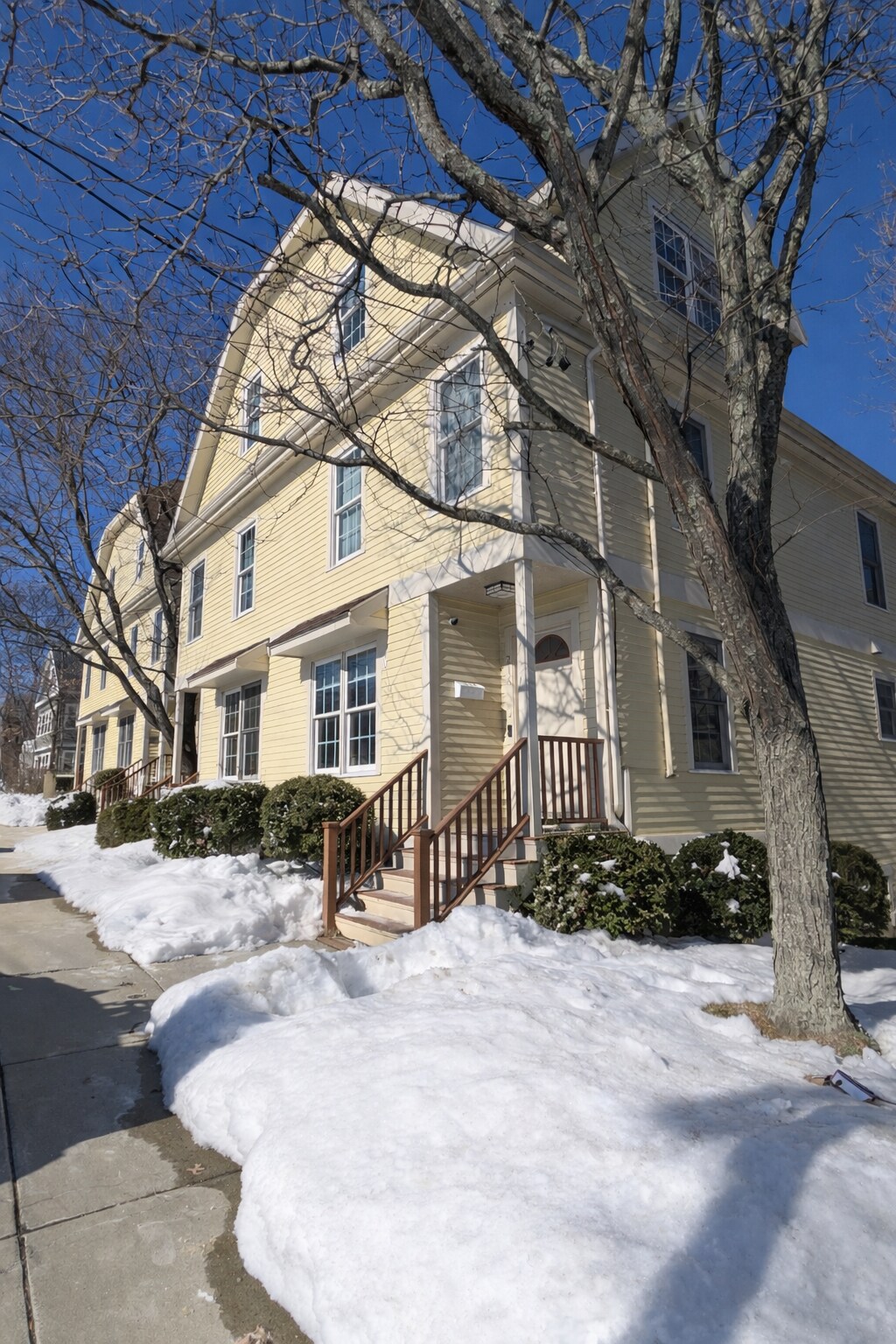 Building Photo - 216 Parker Hill Ave