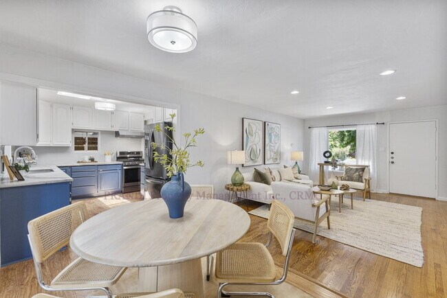 Building Photo - Central Novato Home with Large Yard and A/C!