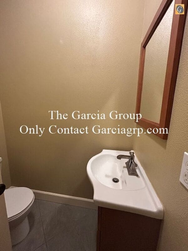 Building Photo - 4720 NE 26th Ave