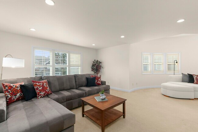 Building Photo - 35908 SE Sandalee Ct