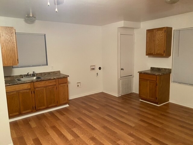 Building Photo - 312 N Main St