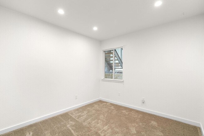 Building Photo - 3601 Menchaca Rd