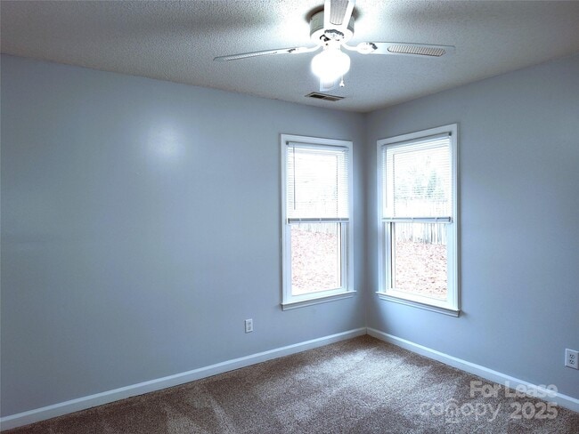 Building Photo - 1901 Timber Ln Dr