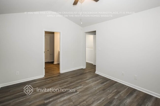Building Photo - 11853 Brier Vlg Ln