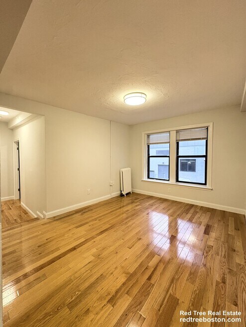 Building Photo - 19 Peterborough St