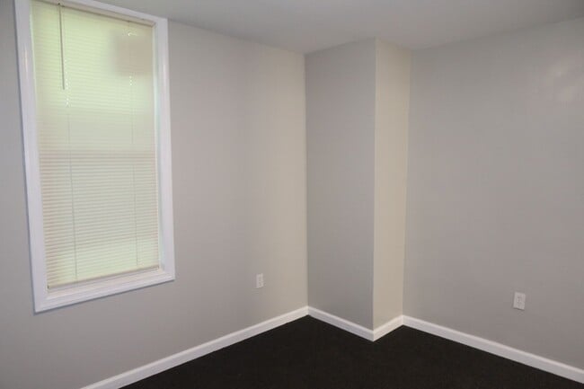 Building Photo - 2-Bedroom Home – Ready for You! ?