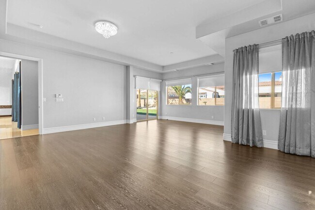 Building Photo - Canyon Falls Single-Story: Chef’s Kitchen, Office + Built-In BBQ Yard (3-Car)