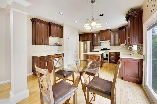 Building Photo - 501 Tuscany Dr