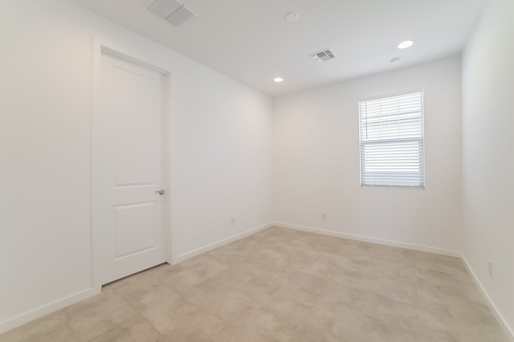 Building Photo - 11019 W Luxton Ln