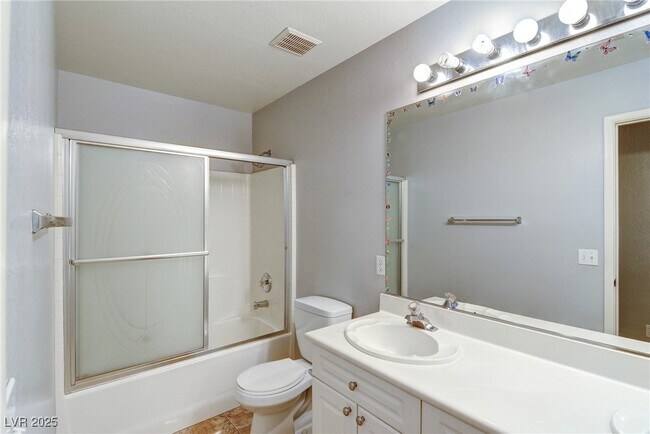 Building Photo - 5831 Salmon Falls St