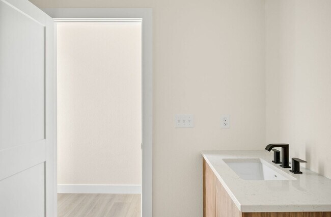 Building Photo - Brand New 3 Bed 2.5 Bath Townhome in Westminster-Available NOW!