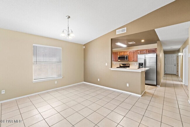 Building Photo - 14056 Tierra Venado Dr