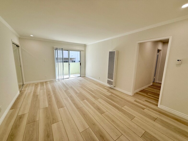 Building Photo - 1451 Armacost Ave