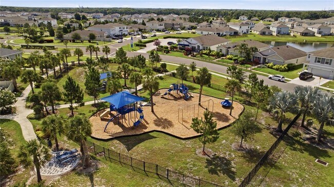 Building Photo - 10622 Eustis Dr