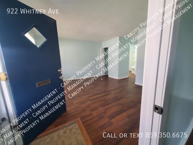 Building Photo - 922 Whitney Ave