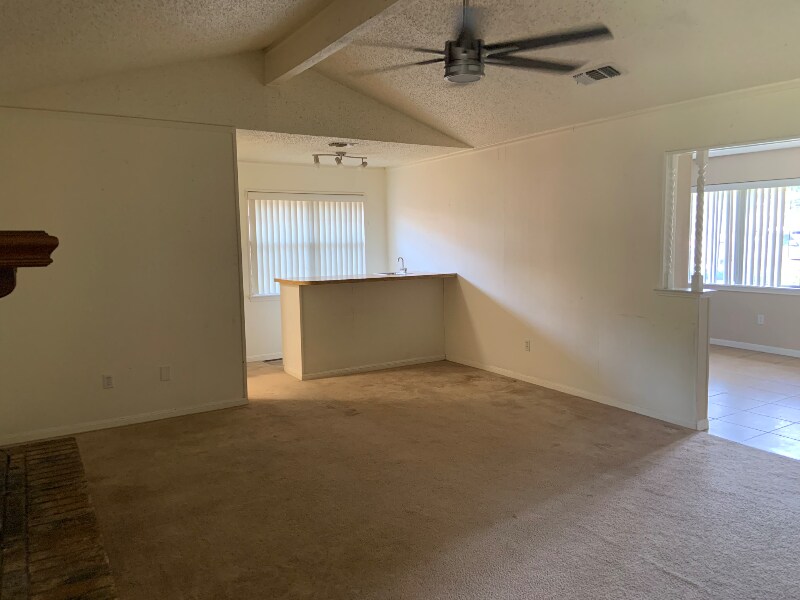 Building Photo - 1707 Chisolm Trail