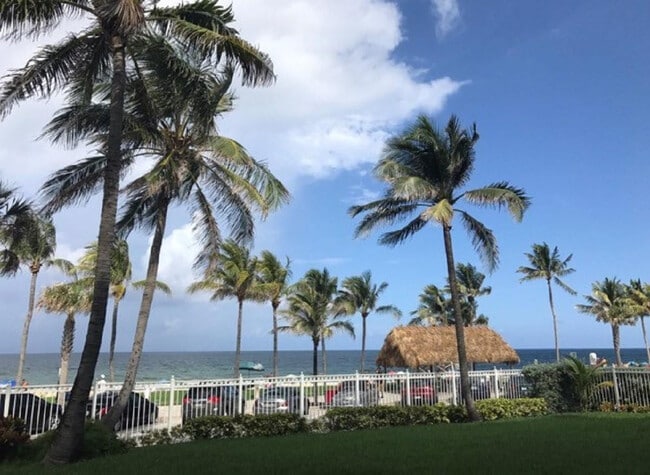 Building Photo - 1948 NE 2nd St