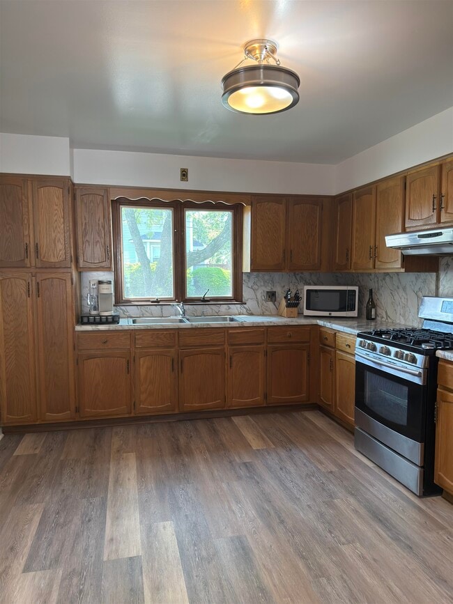 Building Photo - 203 Terrace Ave