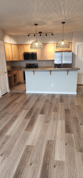 Open Floorplan Kitchen - 5319 W 16th Ave