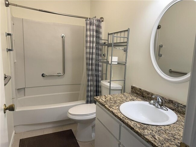 Building Photo - 475 Mount Vernon Hwy NE