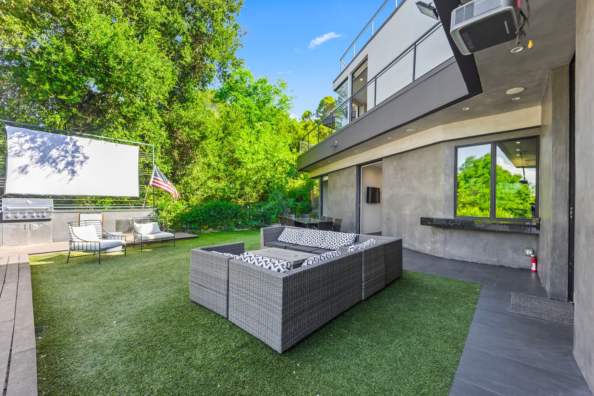 Building Photo - 3712 Broadlawn Dr