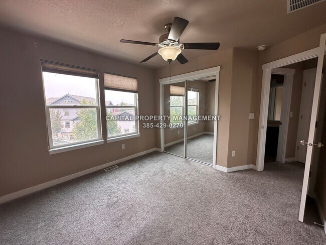 Building Photo - Townhome in Daybreak