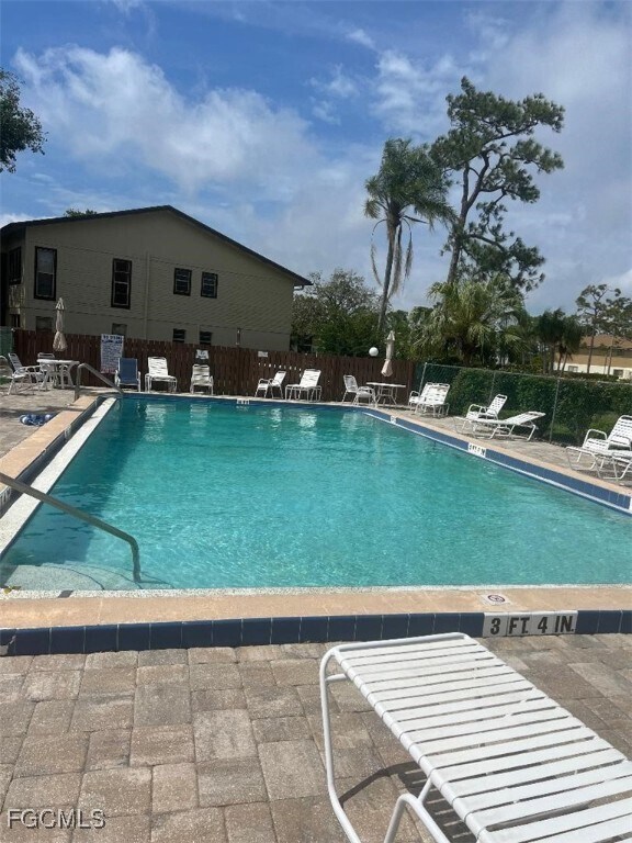 Building Photo - 5707 Foxlake Dr