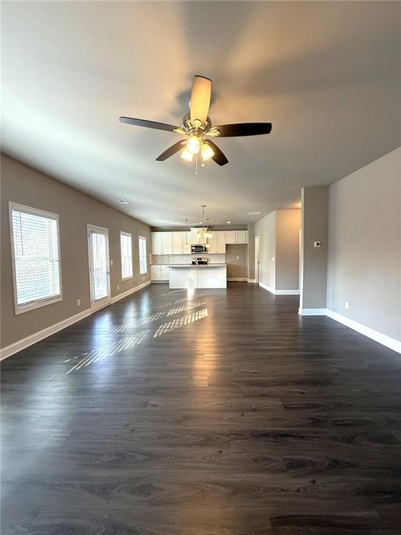 Building Photo - 827 Wellford Ave