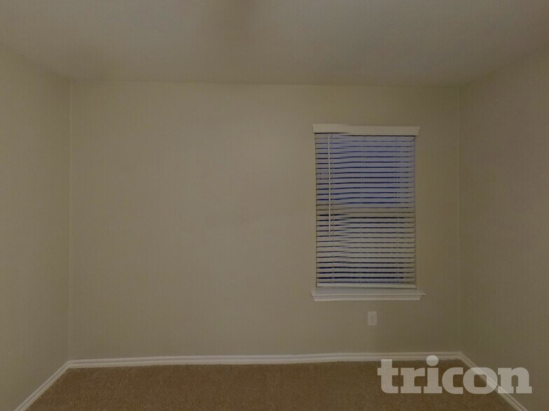 Building Photo - 1809 Princeton Ave