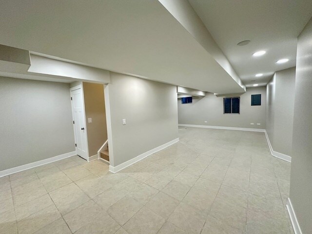 Building Photo - 1711 Whispering Oaks Dr