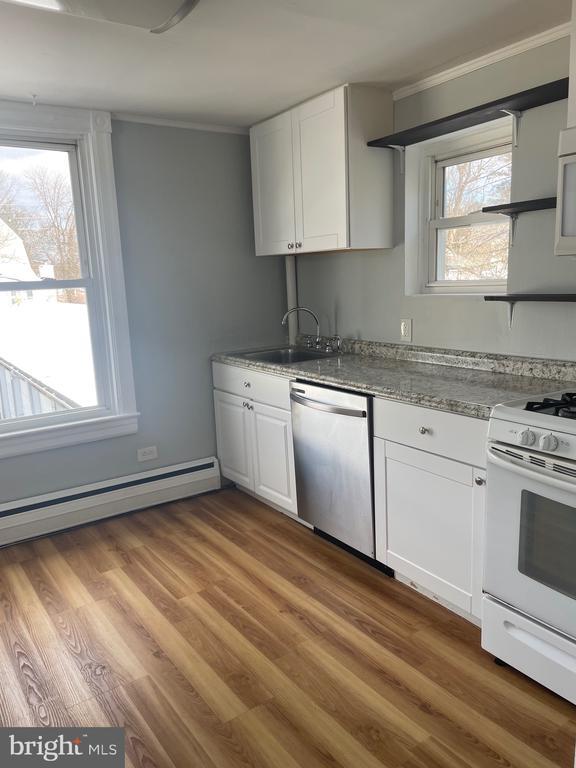 Building Photo - 115 Oakland Ave