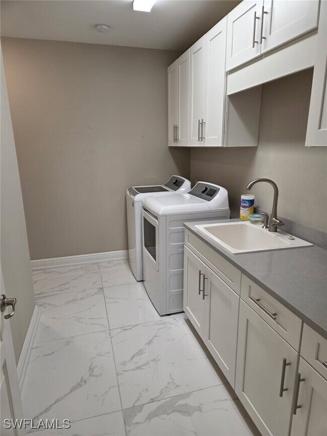 Building Photo - 16370 Viansa Wy