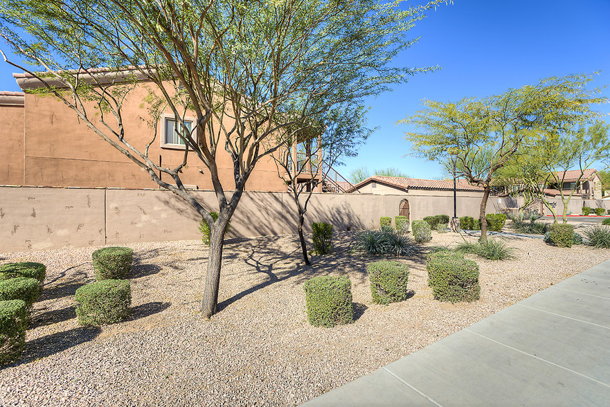 Building Photo - Fernwood Court Apartments