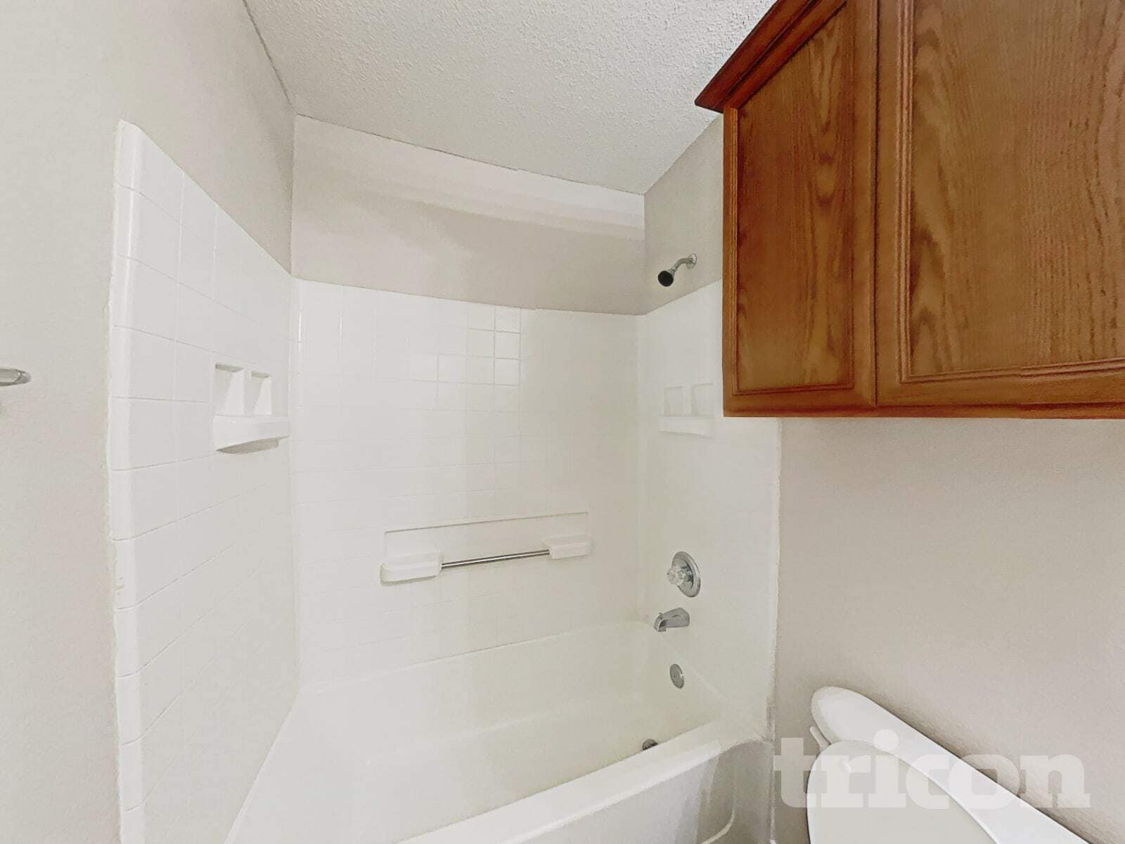 Building Photo - 326 Bob White Dr