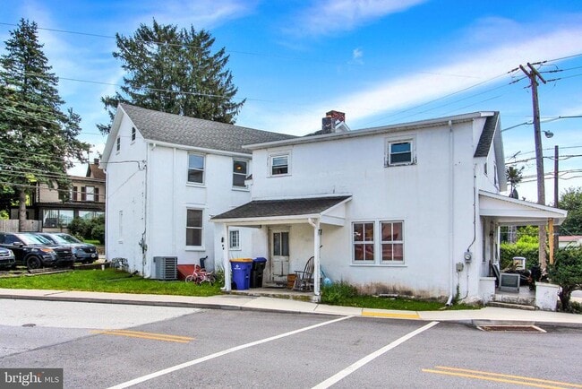 Primary Photo - 103 Rampike Hill Rd