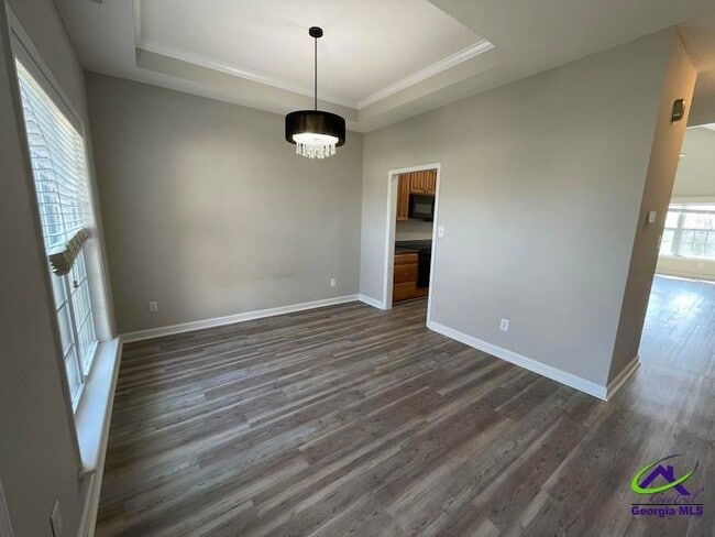 Building Photo - 114 Cedarland Dr