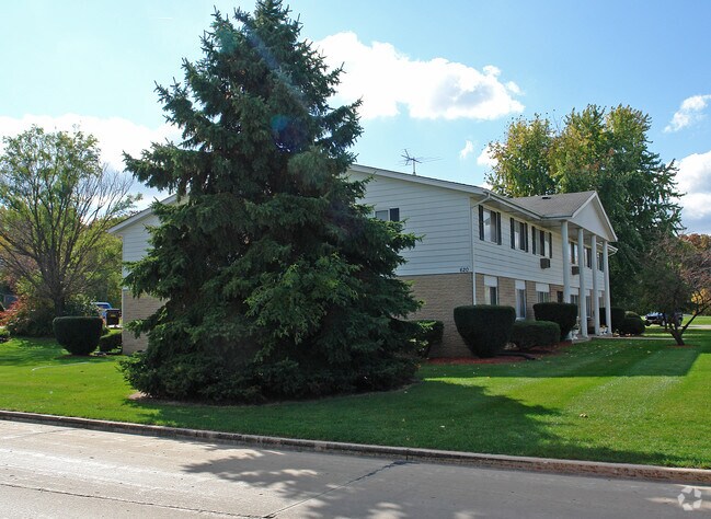 Building Photo - 620 1st St