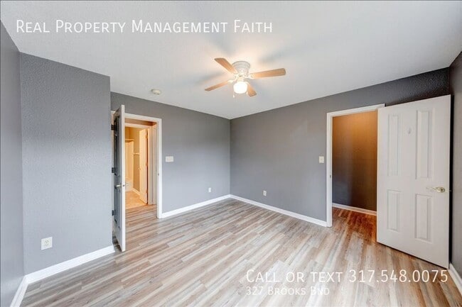 Building Photo - 327 Brooks Bend