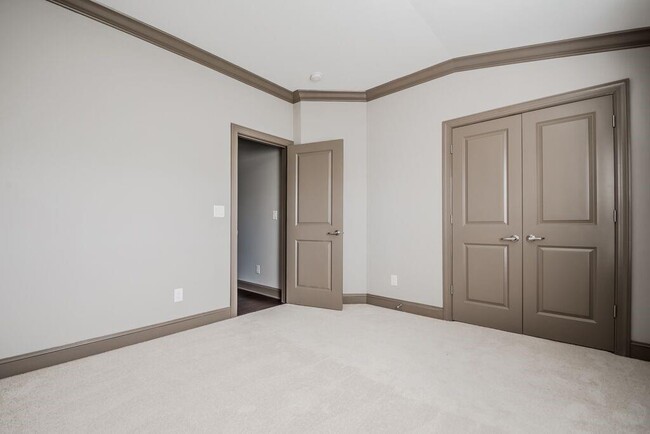 Building Photo - 1435 Druid Manor Blvd
