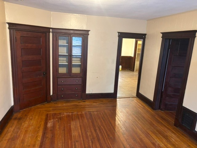Building Photo - 474 Stanley St