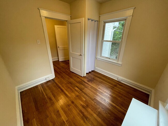 Building Photo - 143 N Highland Ave