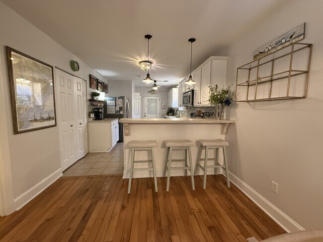 Building Photo - 2717 Oaklawn St