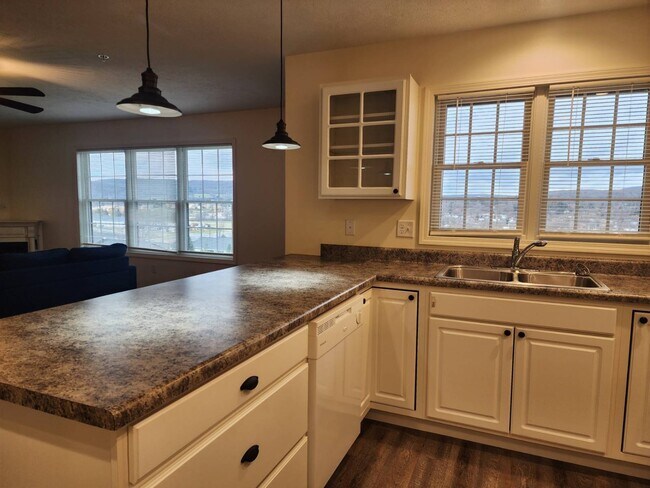 Building Photo - 277 Red Tail Rdg