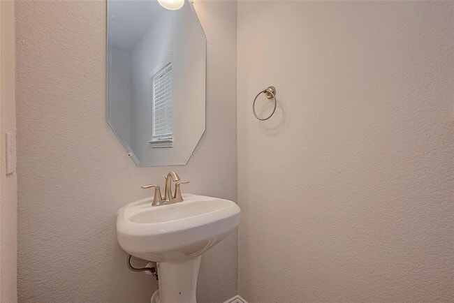 Building Photo - 429 Aurora Creek Ln