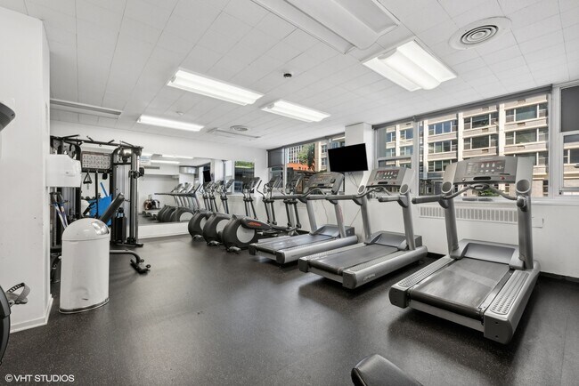 Building Photo - 4250 N Marine Dr