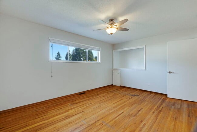 Building Photo - 3333 SE 167th Ave